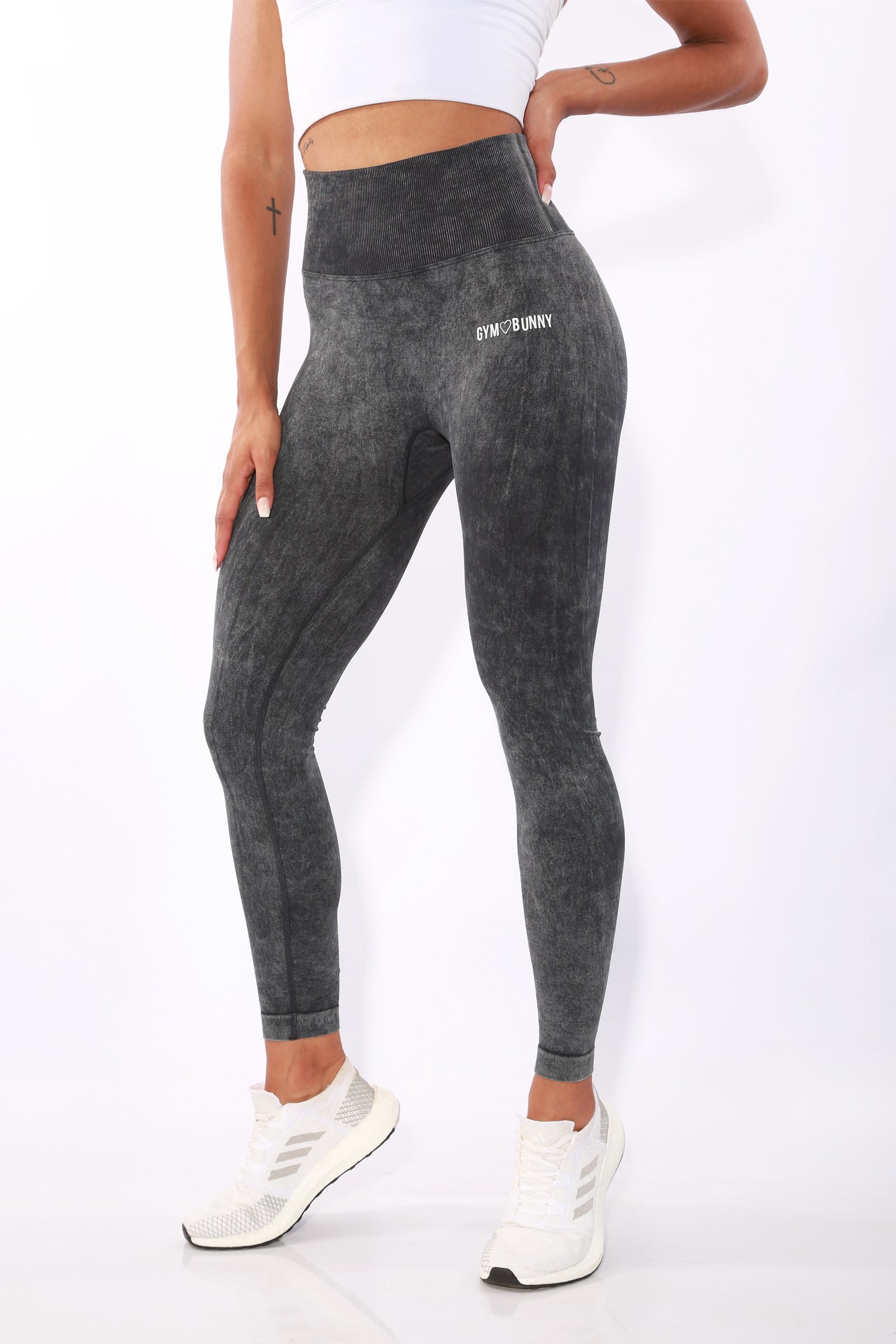 Gym Bunny Summer Scrunch leggings -Black wash