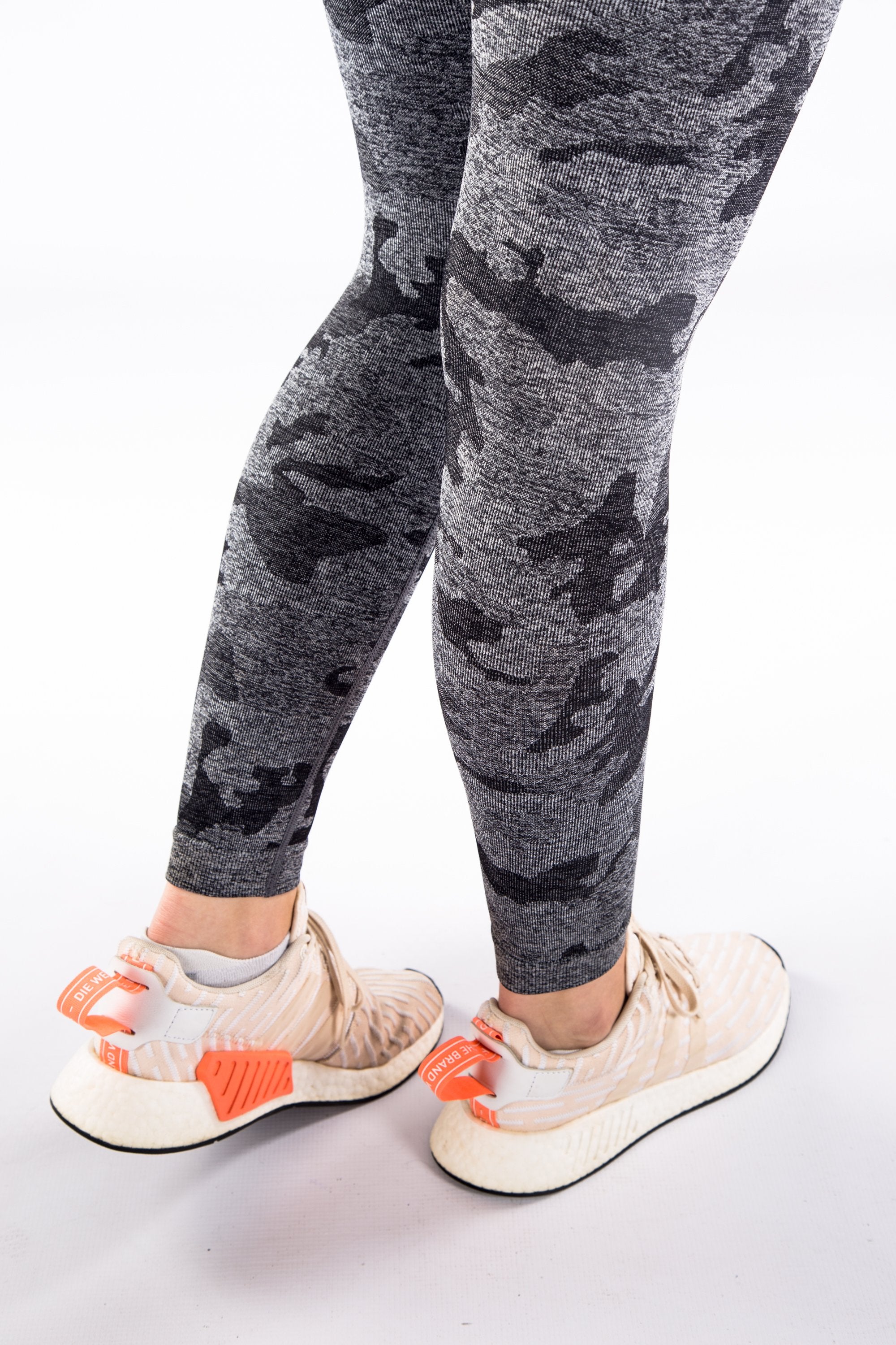 TNG Camo scrunch - Seamless Leggings - black