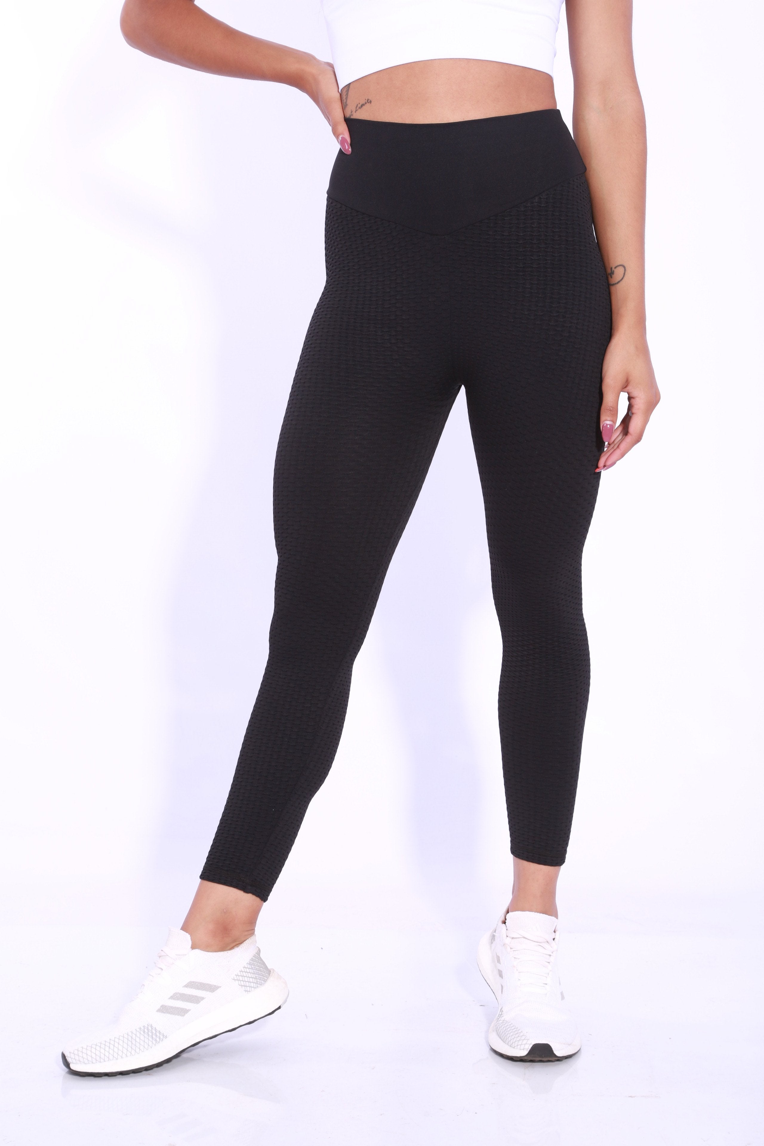 Image of Wonderfit Colour Pop Scrunch leggings -Black