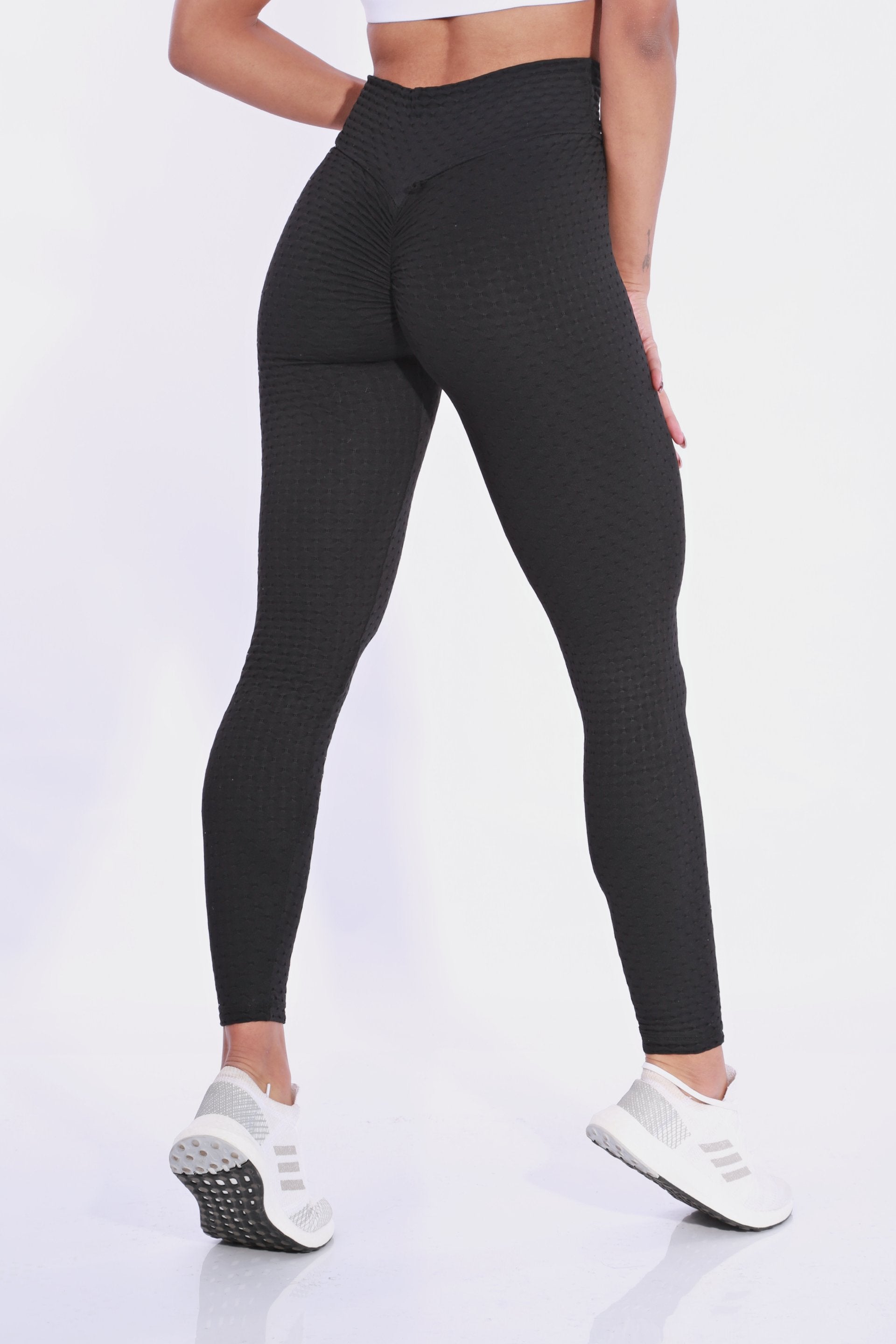 tititaja Women¡®s Textured Leggings Anti-Cellulite Compression Yoga Pants  High Waist Booty Leggings Running Tights Jogging Leggings (Color : White,  Size : Small) : Buy Online at Best Price in KSA - Souq