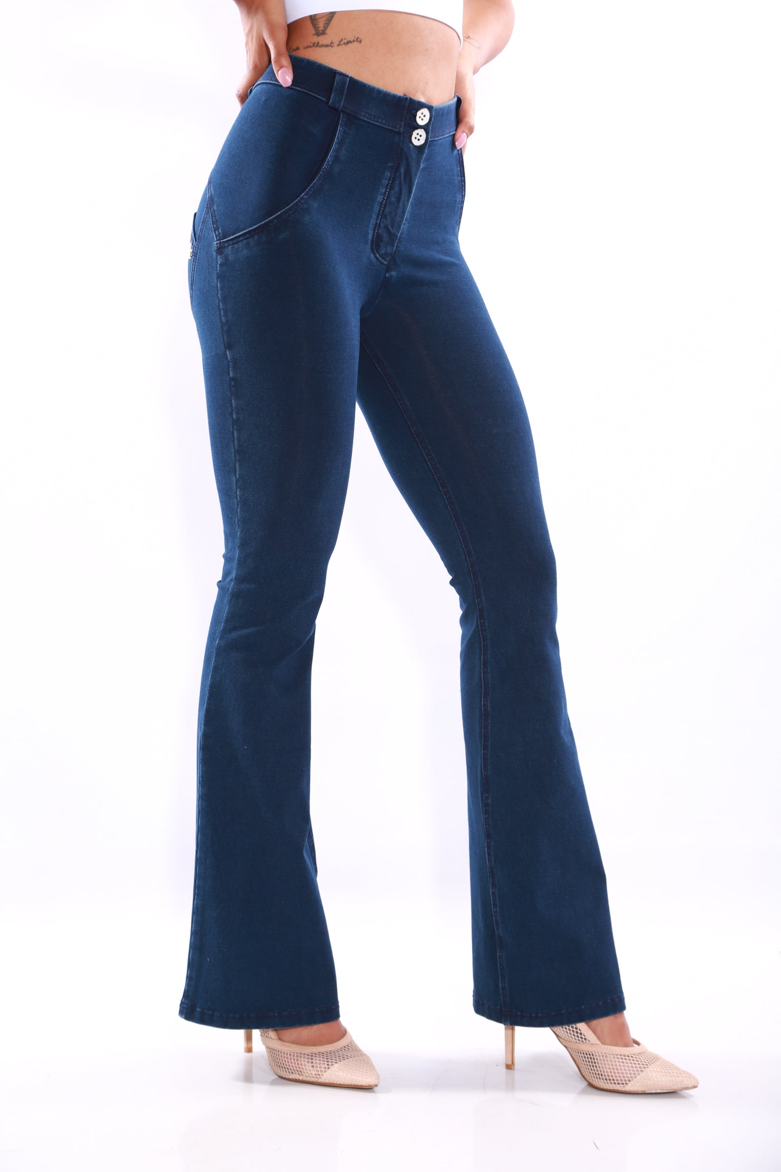 Image of Mid waist Bootleg Butt lifting Shaping Jeans/Jeggings - Dark Blue